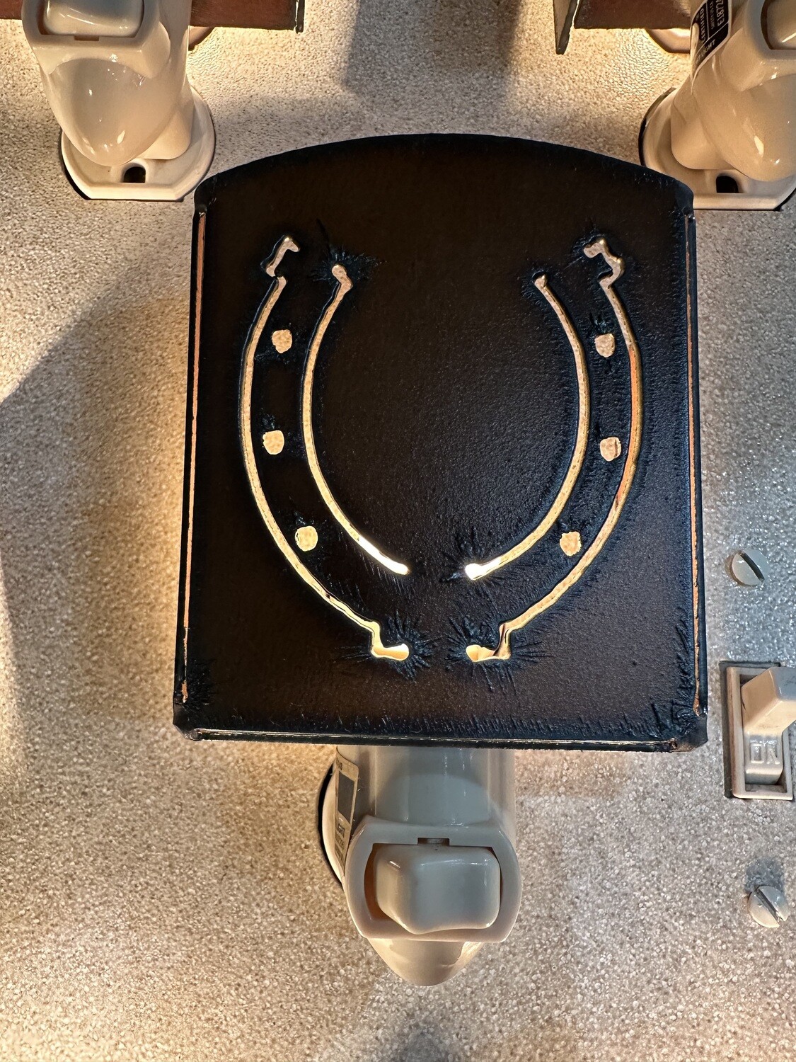 Horseshoe Night Light