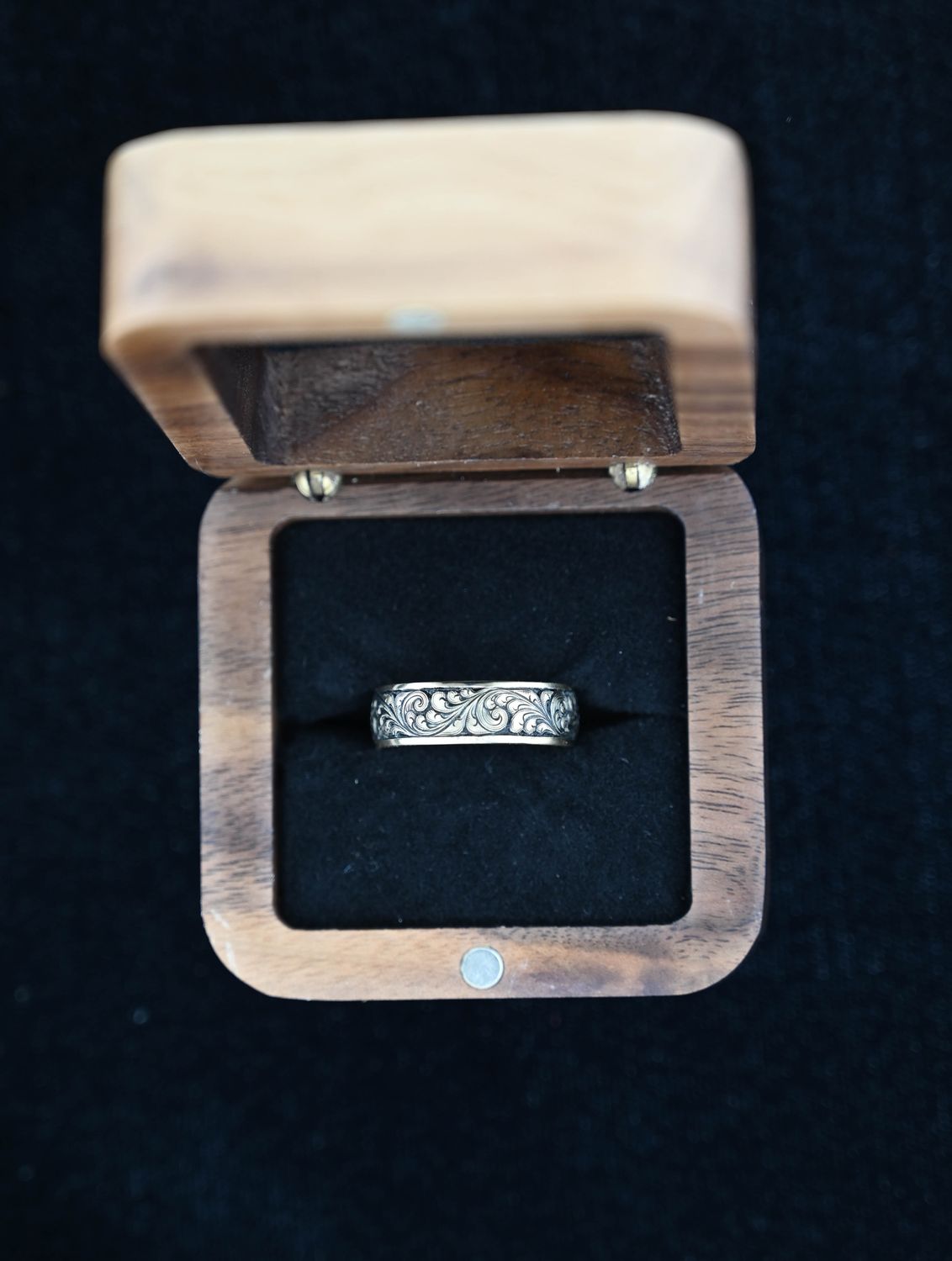 14k Gold Engraved Wedding Ring 6mm