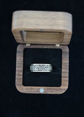14k Gold Engraved Wedding Ring 8mm