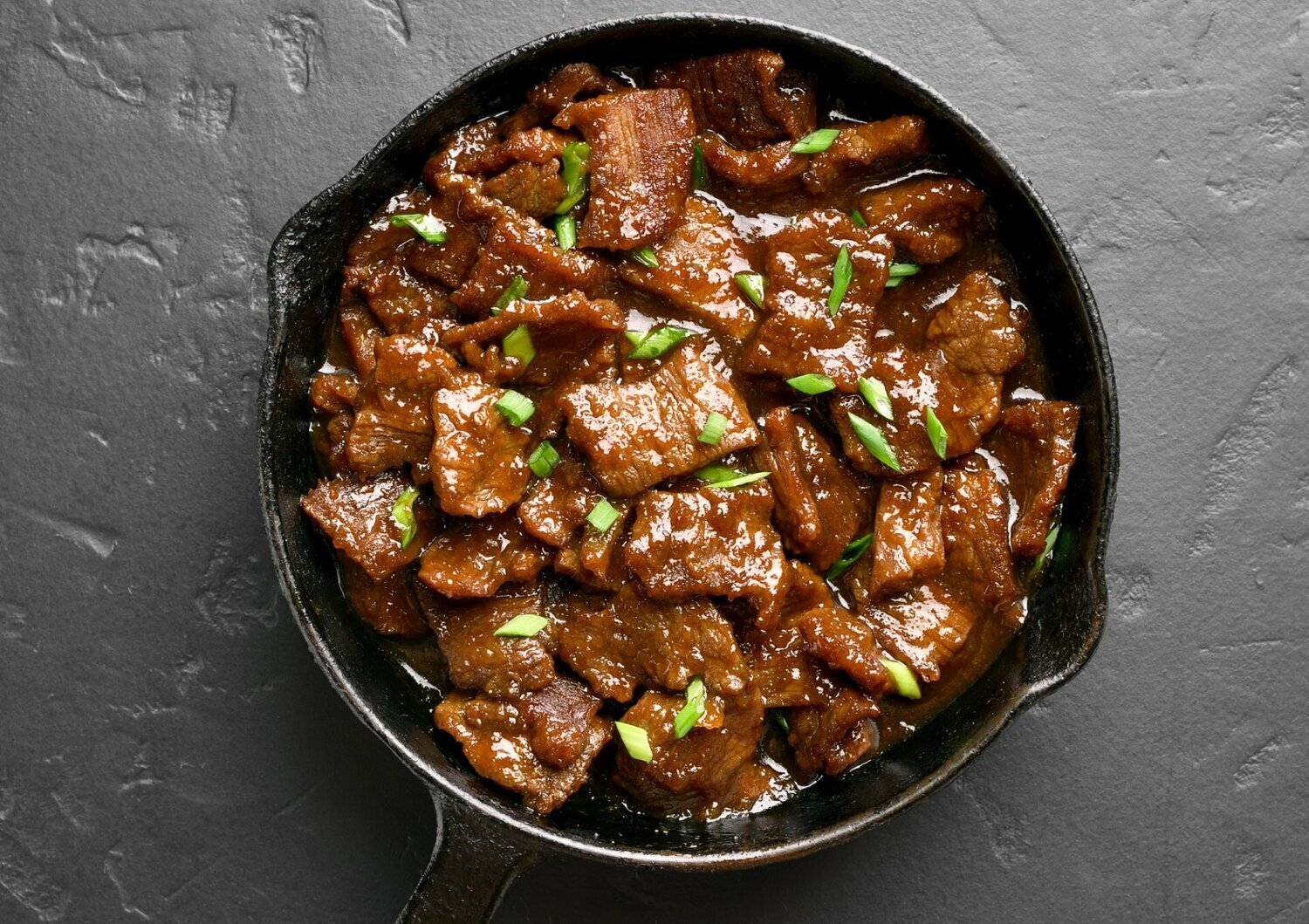 90. QUICK FRIED BEEF WITH ONIONS