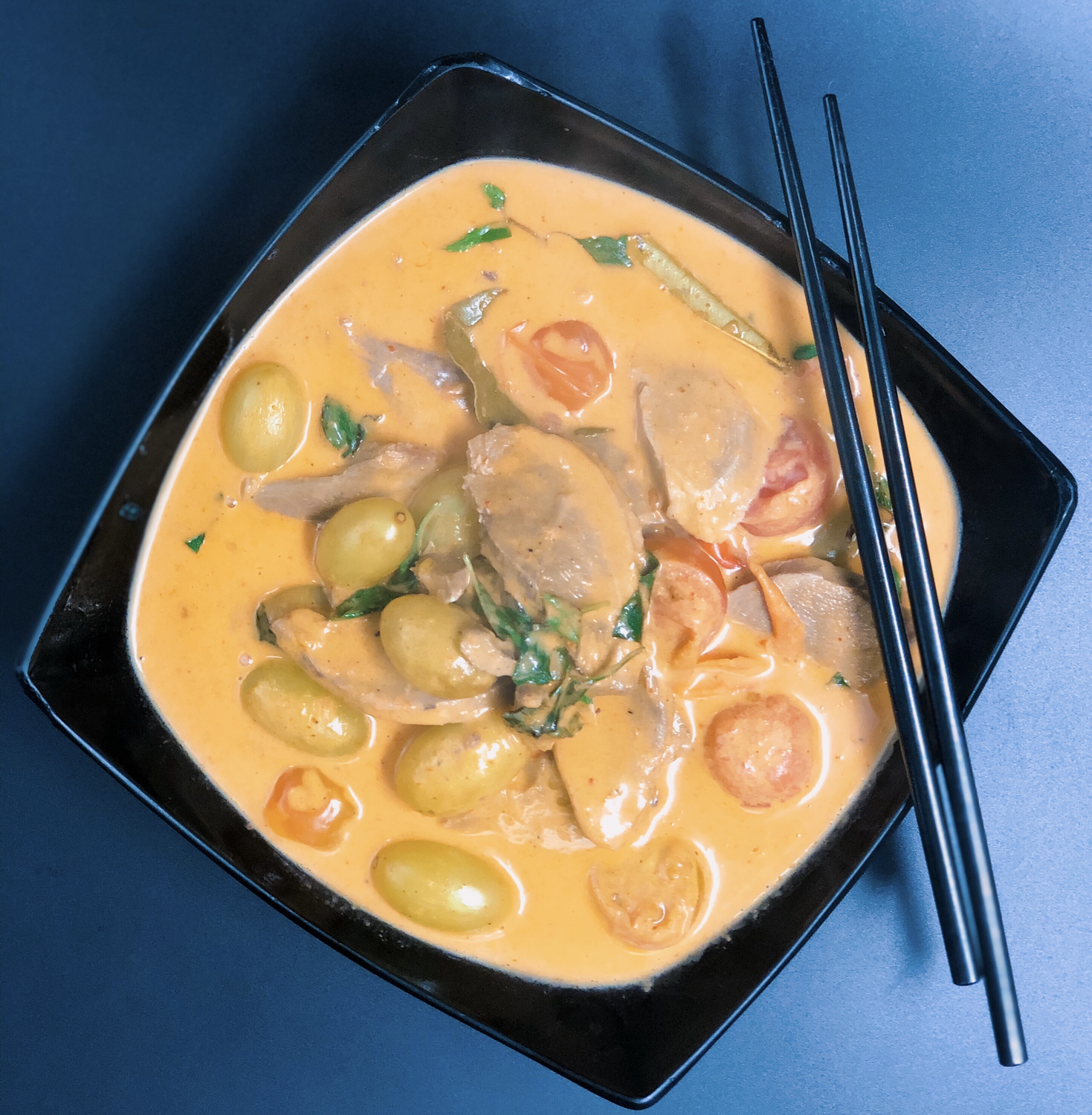 62. THAI DUCK WITH RED CURRY PASTE, CHERRY TOMATOES & GRAPES