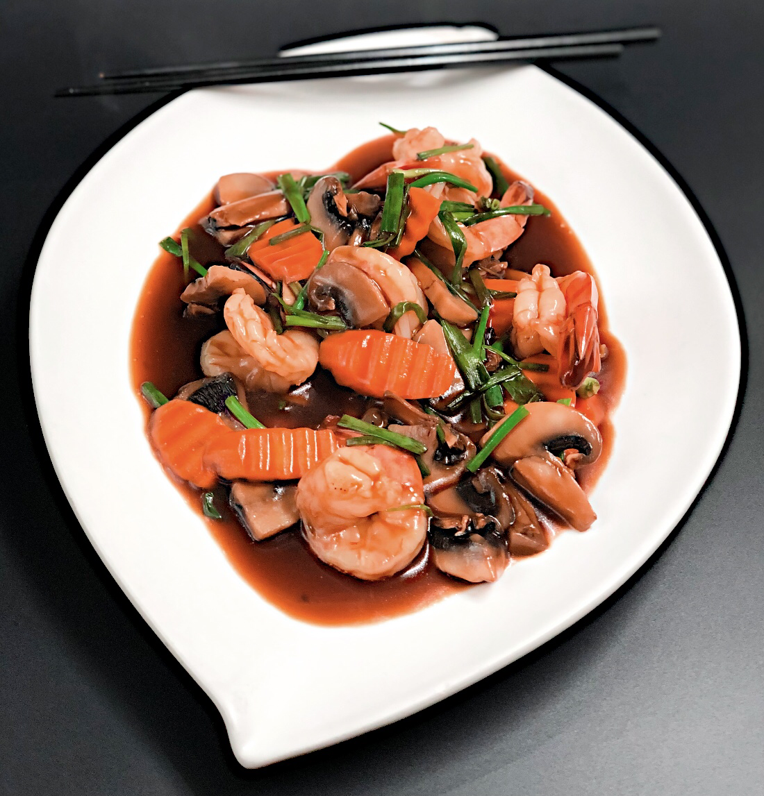 65. PRAWNS OYSTER SAUCE & MUSHROOMS