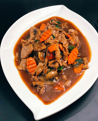 88. BEEF WITH OYSTER SAUCE & MUSHROOMS