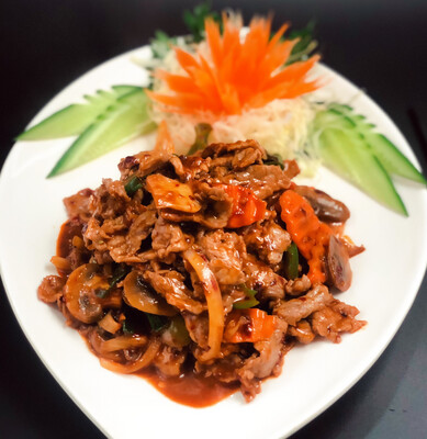 97. STIR FRIED BEEF WITH MUSHROOMS IN CHILLI PASTE SAUCE