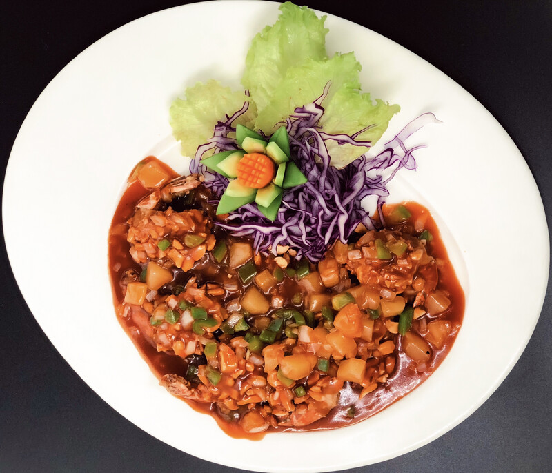 73. PRAWNS WITH SWEET CHILLI & CASHEW NUTS