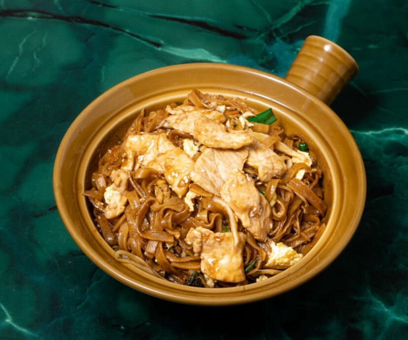 103. PAD THAI CHICKEN NOODLES