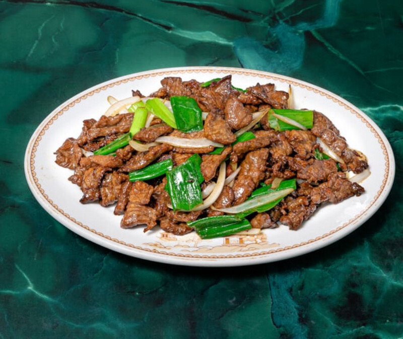 90. QUICK FRIED BEEF WITH ONIONS