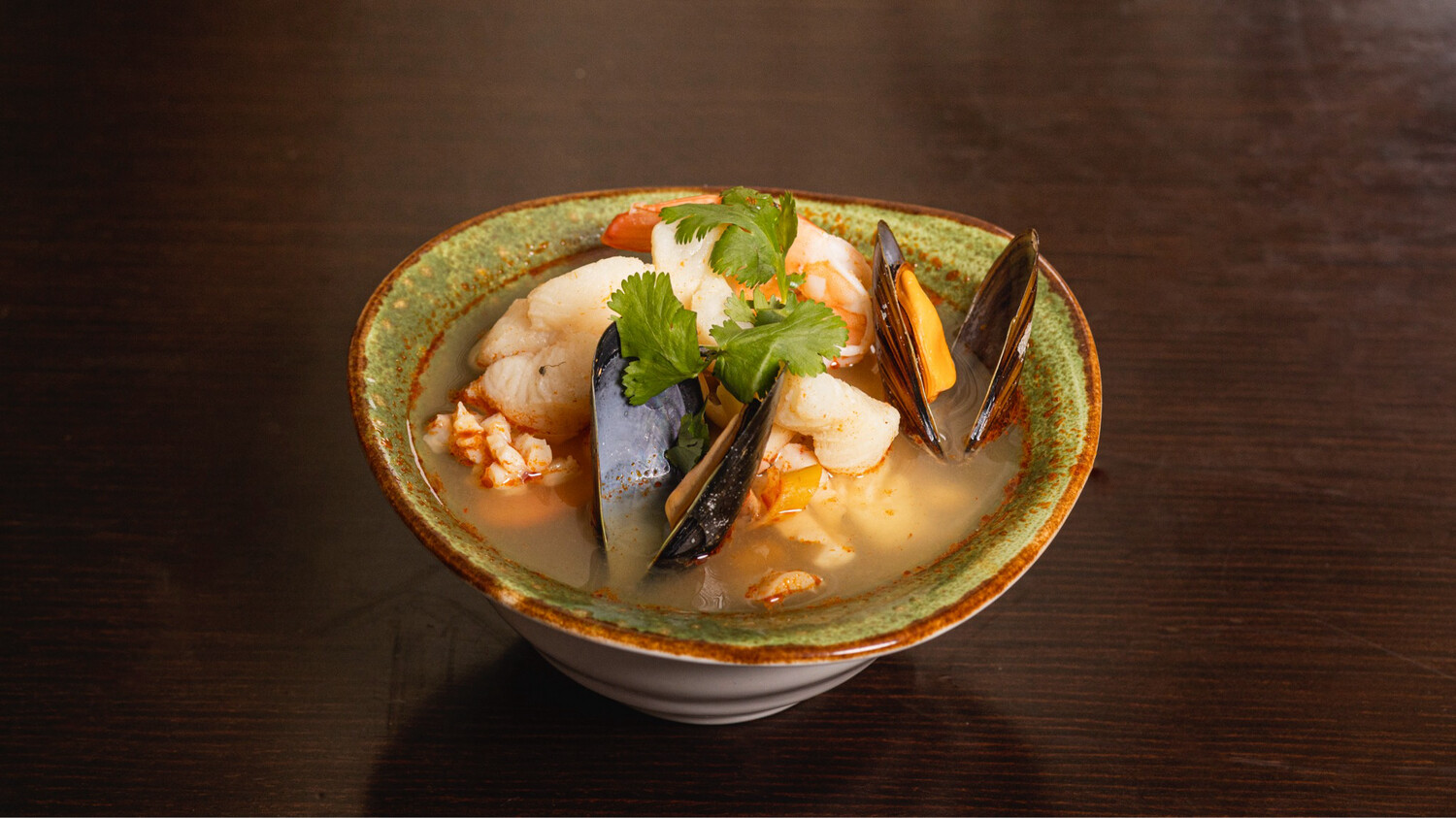 9. MIXED SEAFOOD IN POT