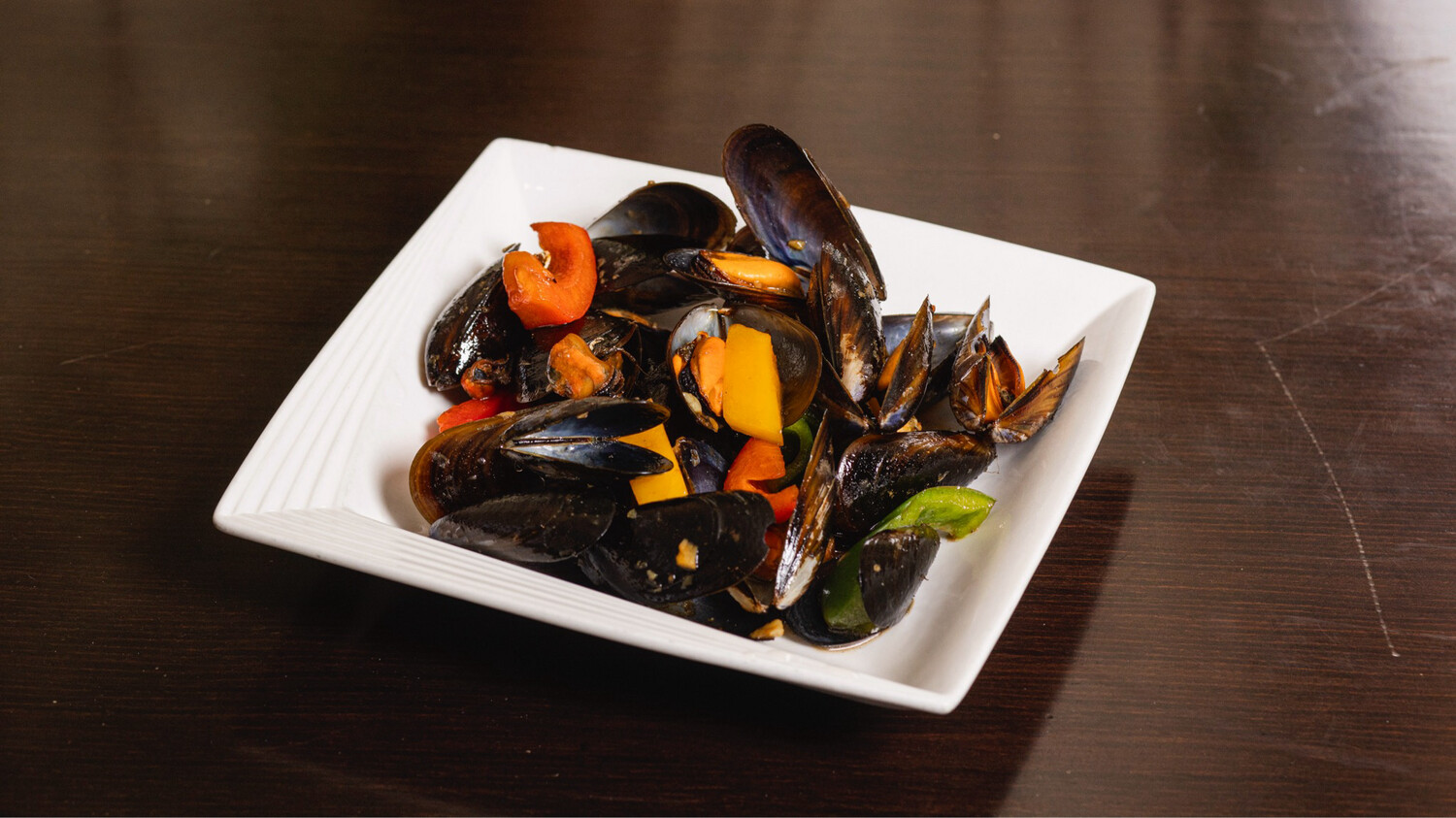 78. MUSSELS WITH GARLIC & GREEN PEPPERS