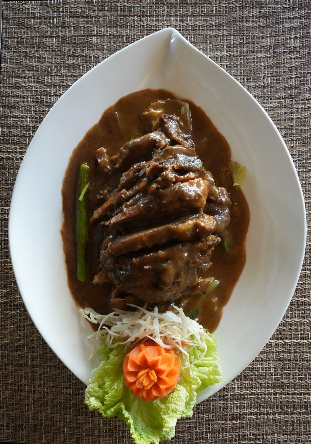 59. DUCK WITH VEGETABLES & SPICY PEPPERS