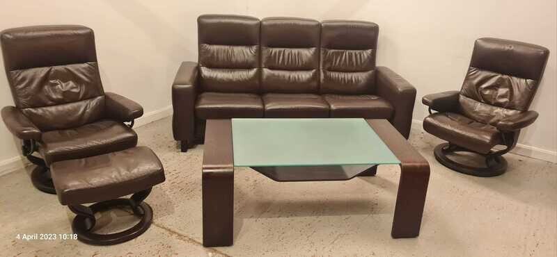 Ekornes Stressless 3 Seater Sofa, 2 Chairs &amp; Footstool with Coffee Table