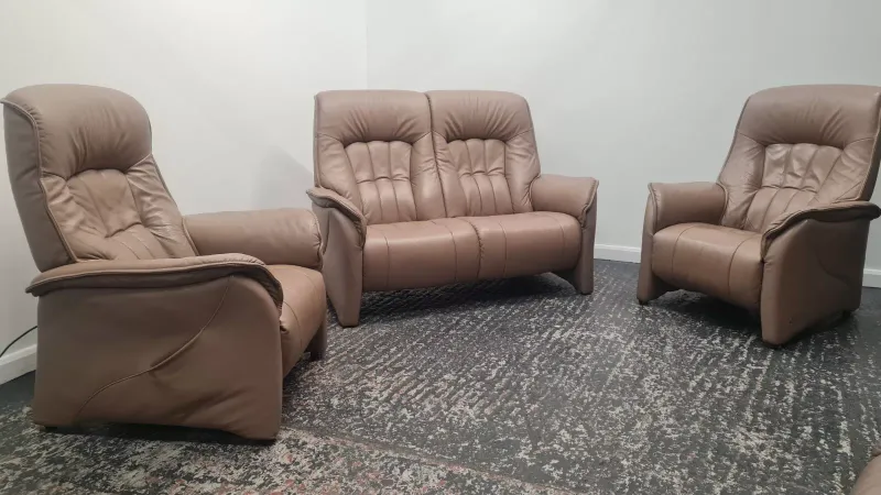 Himolla Rhine Leather Non-Recliner 2 Seat Sofa &amp; 2 Leather Recliner Chairs