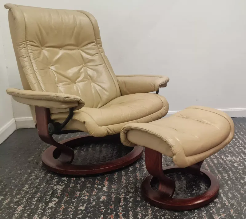 Ekornes Stressless Leather Recliner Chair and Footstool Putty 27242