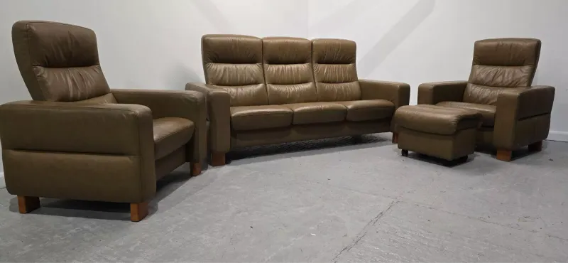 Ekornes Stressless 3 Seater Reclining Sofa &amp; 2 Reclining Chairs &amp; stool