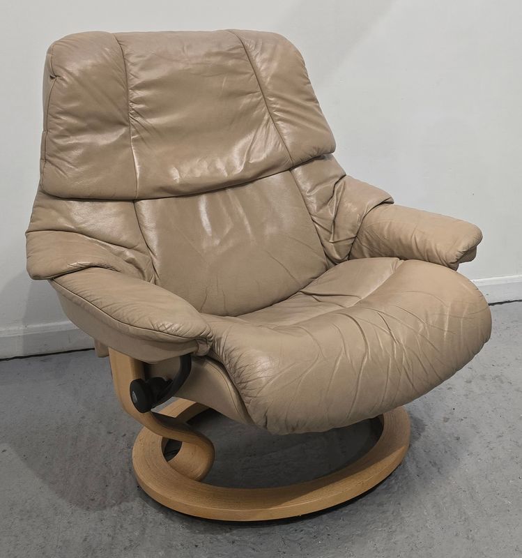 Ekornes Stressless Leather Recliner Chair Beige