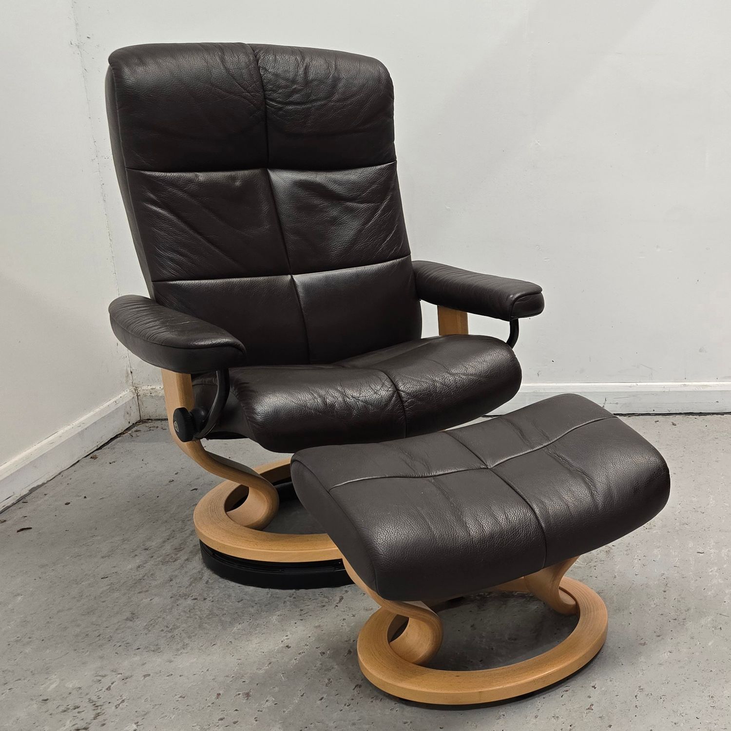 Ekornes Stressless Leather Recliner Chair and Footstool