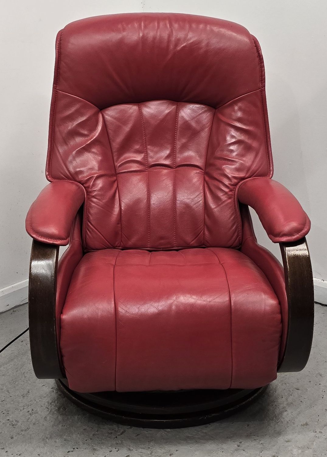 Himolla Rhine Electric Swivel Recliner Leather Chair Integral Footrest