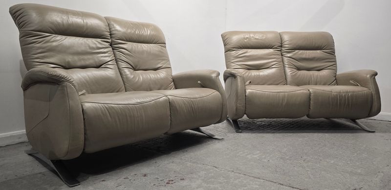 Himolla 2 x Azure 2 Seater Leather Recliner Sofas With Integral Footrests