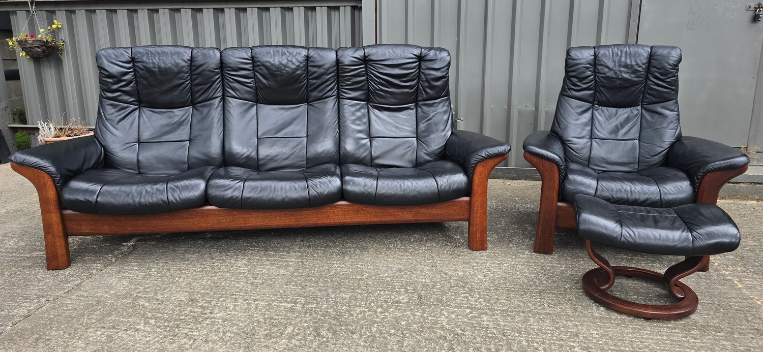 Ekornes Stressless Mayfair 3 Seater Reclining Sofa and Chair &amp; Stool