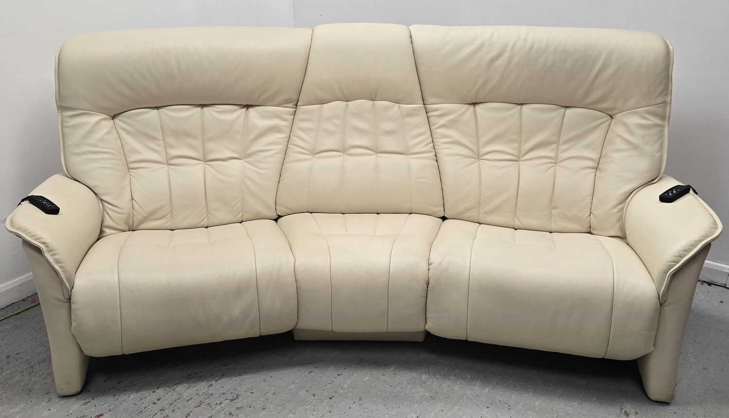 Himolla Rhine Curve Leather 3 Seater Recliner Sofa Electric