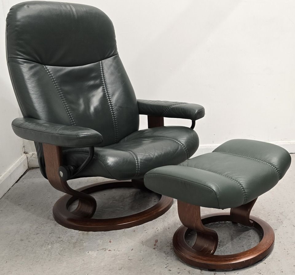 Ekornes Stressless Leather Recliner Chair With Footstool