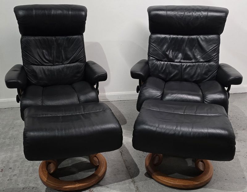 Ekornes Stressless 2 x Leather Recliner Chairs &amp; Footstools