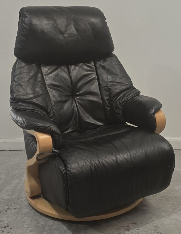 Himolla Chester Recliner Leather Chair Integral Footrest MAXI