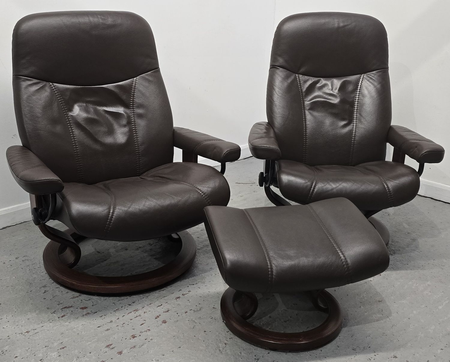 Ekornes Stressless Consul 2 x Leather Recliner Chairs &amp; 1 x Foostool