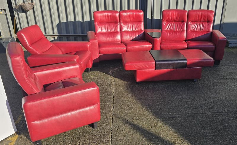 Stressless Leather 4 Seater Cinema Sofa Suite, Plus 2 Chairs &amp; Ottoman