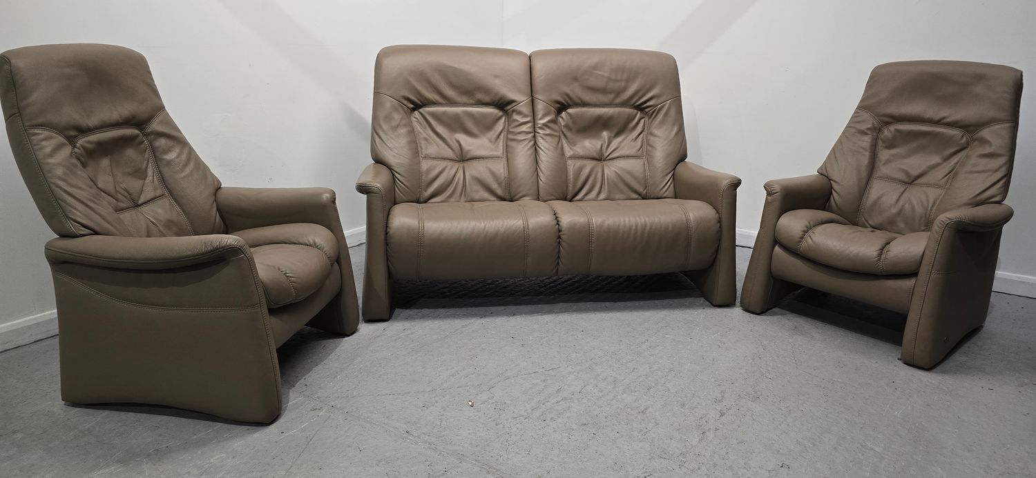 Himolla Tanat Leather 2 Seater Sofa and 2 Recliner Chairs