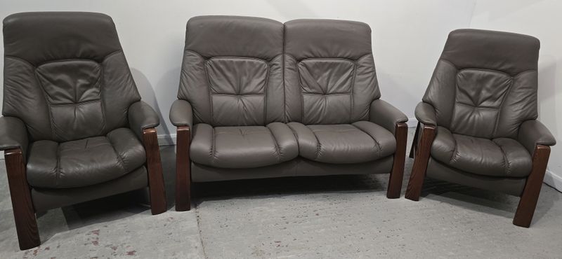 Himolla Leather 2 Seater Recliner Sofa &amp; 2 Recliner Chairs
