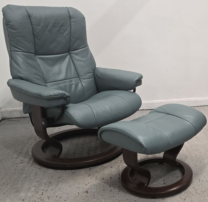 Ekornes Stressless Mayfair Leather Recliner Chair and Footstool