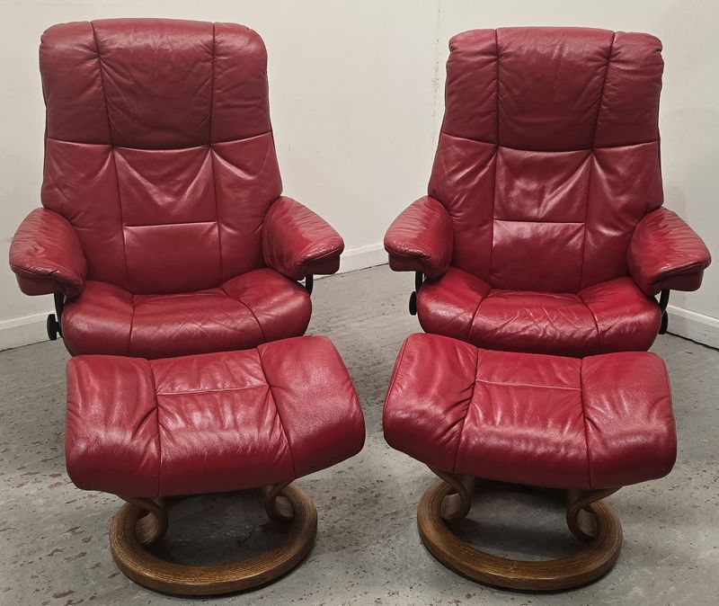 Ekornes Stressless Mayfair 2 x Leather Recliner Chairs With Footstools