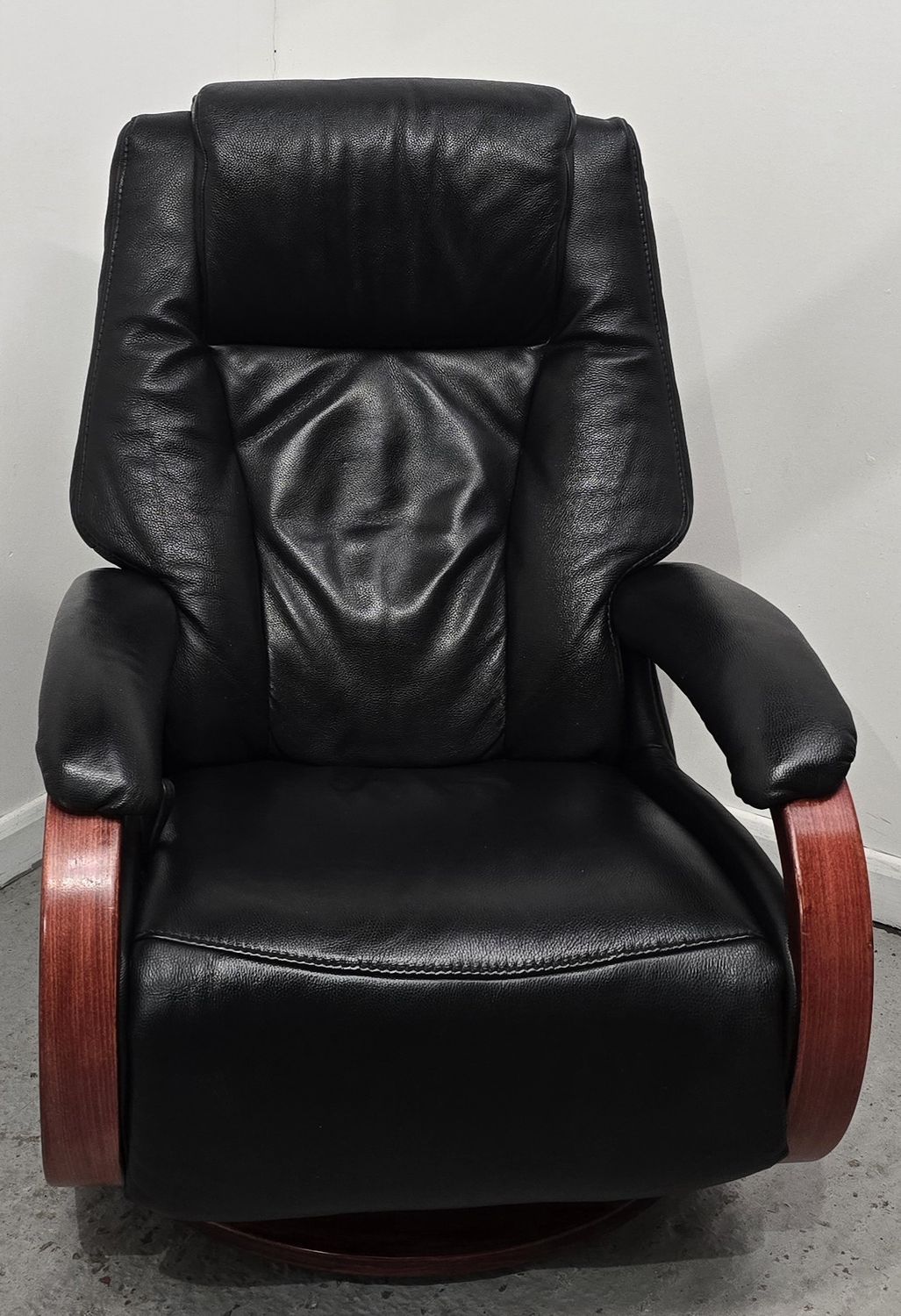 Himolla Mersey Swivel Recliner Leather Chair With Integral Footrest