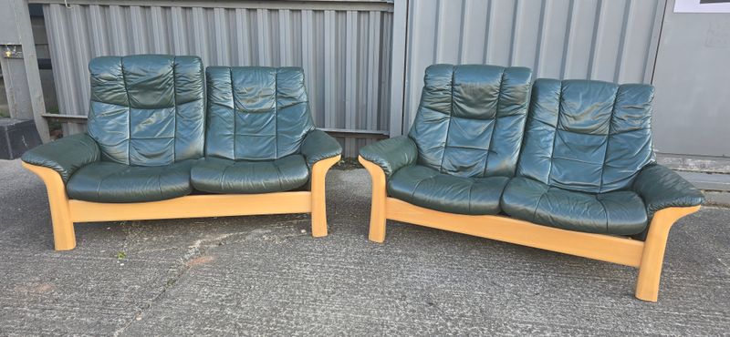 Ekornes Stressless Mayfair Reclining 2 x 2 Seater Sofas