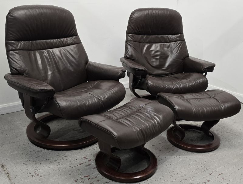 Ekornes Stressless 2 x Leather Recliner Chairs &amp; Footstools