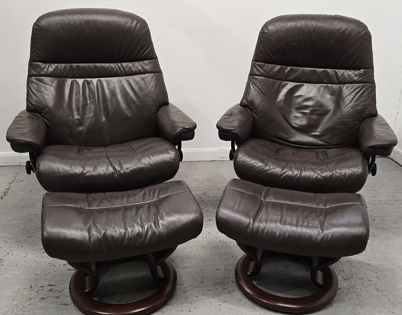 Ekornes Stressless 2 x Leather Recliner Chairs &amp; Footstools