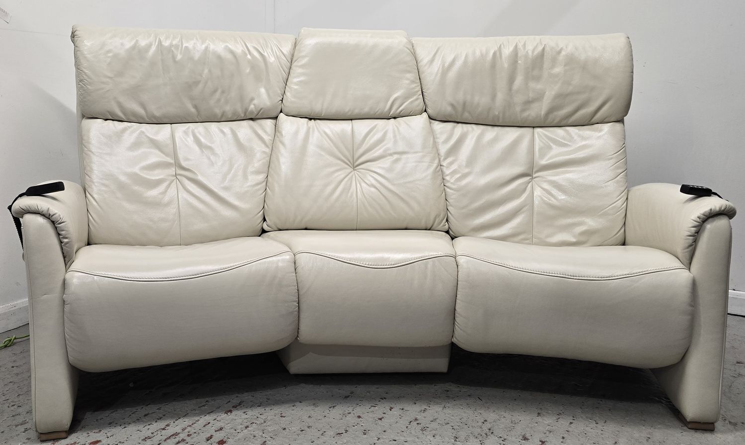 Himolla Rhine Electric Curve Leather 3 Seater Recliner Sofa