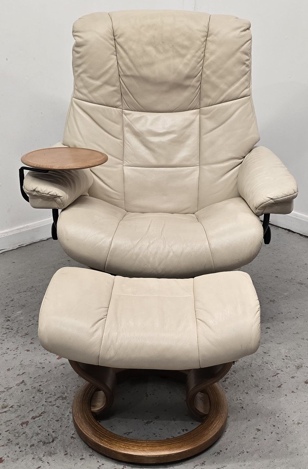 Ekornes Stressless Mayfair Leather Recliner Chair, Table &amp; Footstool