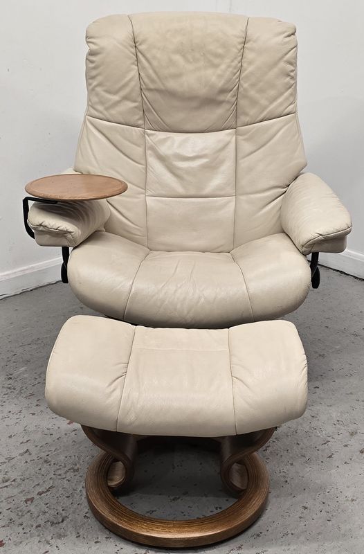 Ekornes Stressless Mayfair Leather Recliner Chair, Table &amp; Footstool