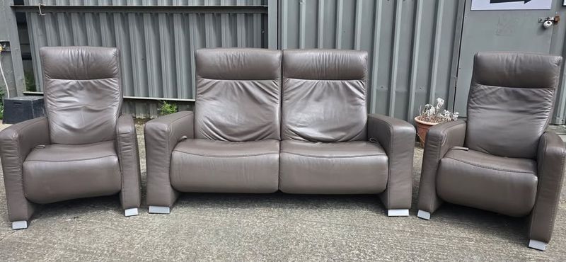 Himolla Leather 2 Seater Recliner Sofa + 2 Recliner Chairs Schlam