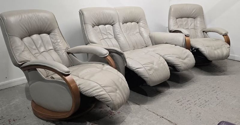 Himolla Rhine Leather 2 Seater Recliner Sofa + 2 Recliner Swivel Chairs Lava