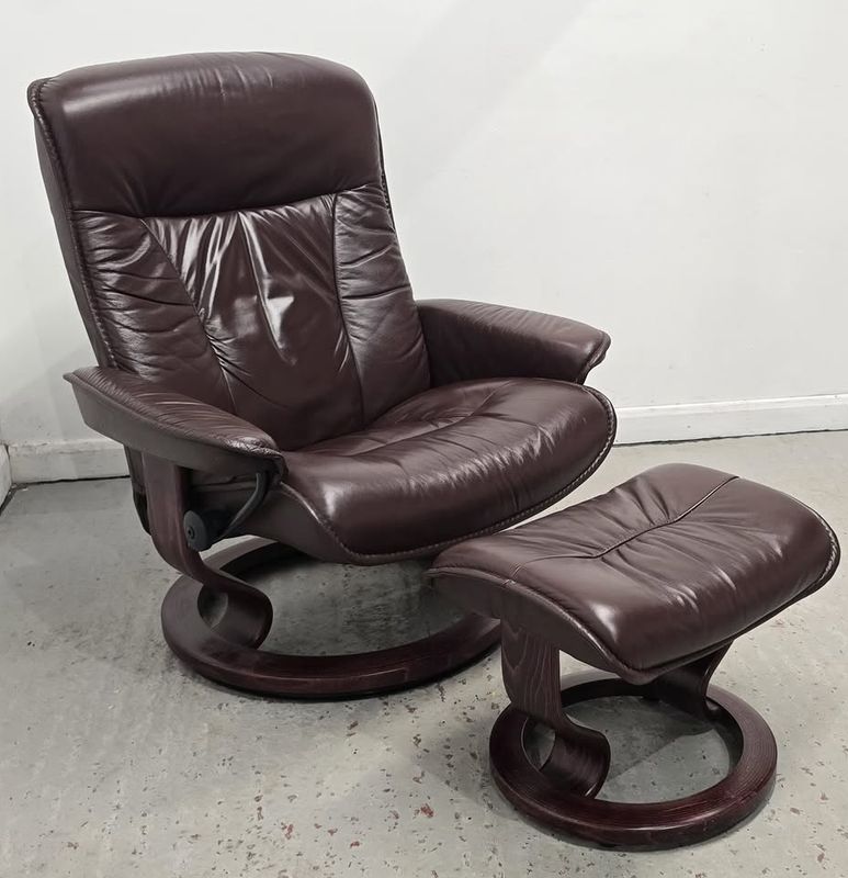Ekornes Stressless Consul Leather Recliner Chair and Footstool