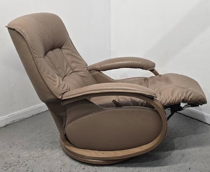 Himolla Rhine Swivel Recliner Leather Chair With Integral Footrest