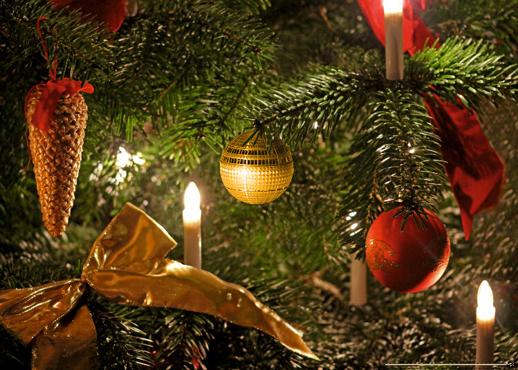 Bogen TREE TRIMMING mit Fernsehturmrestaurant als Weihnachtskugel, 50x70cm, Papier: 100gr matt