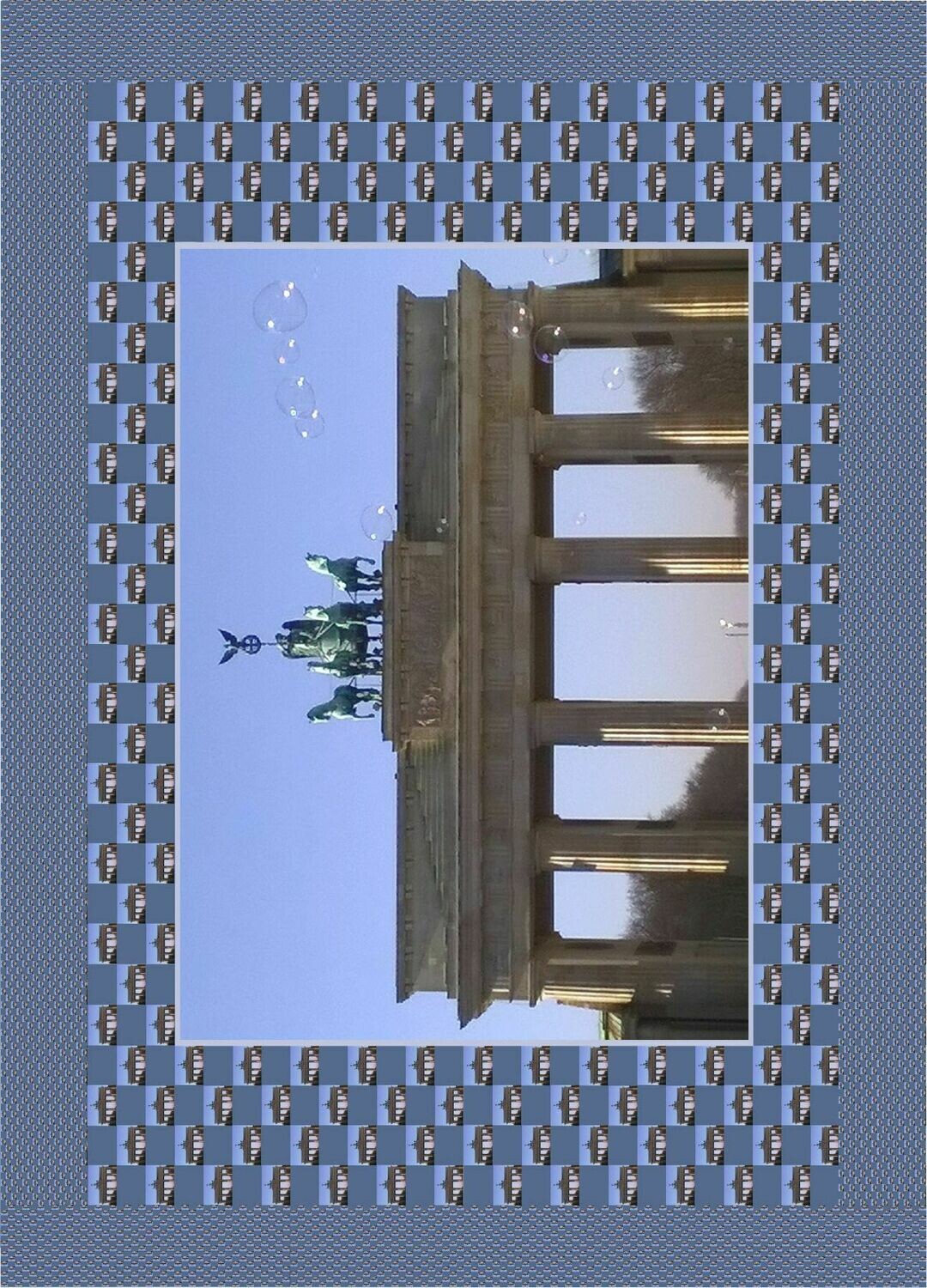 Grusskarte ICONS "Brandenburger Tor mit Seifenblasen"