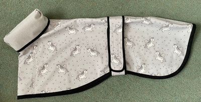 24&quot; Unicorn Colour Changing Raincoat - No Harness Hole