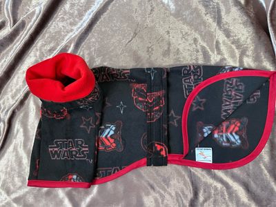 24” Starwars Single Layer Fleece With Harness Hole And Double Layer Snood Neck