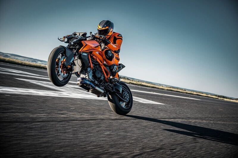 KTM 1390 SUPERDUKE R 2024