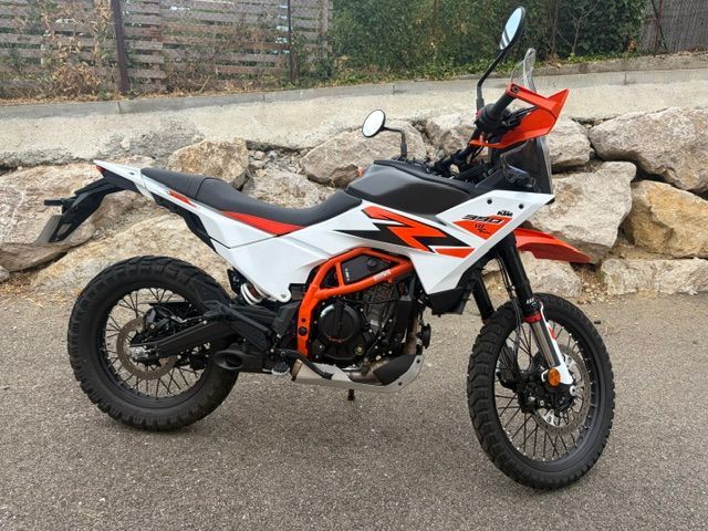 390 ADVENTURE R